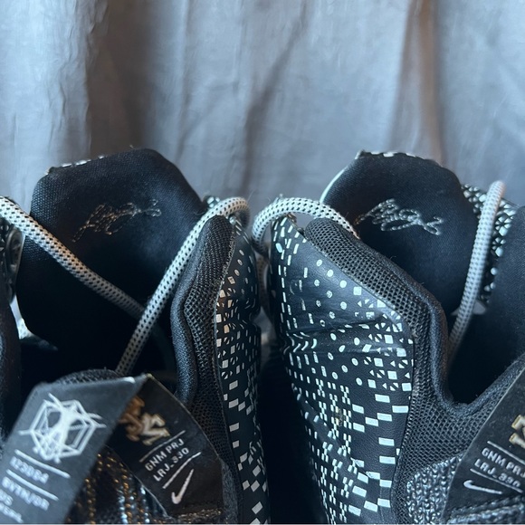 Nike LeBron 12 BHM Edition - Picture 5 of 8